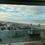 Happy Beach Apartment